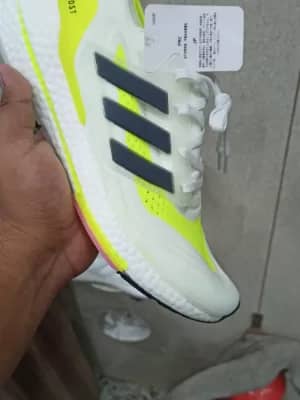 Adidas Ultraboost 2022 running shoes for men