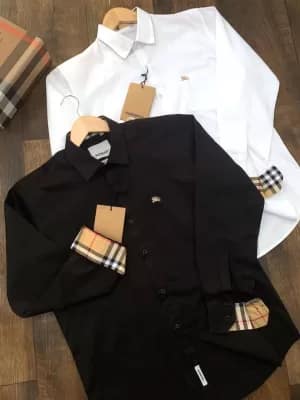 Burberry exclusive 2022 store article for men