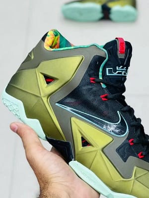 Lebron 11 Premium basketball Sneakers for men