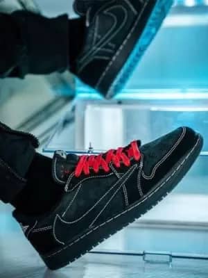 NIKE AIR JORDANS RETRO 1 Travis Scott  PHANTOM sneaker