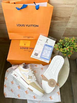 Louis Vuitton imported premium sports sneaker