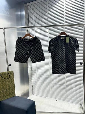 Gucci imported premium cotton tracksuits for men