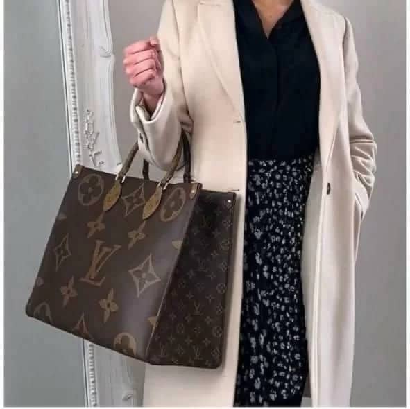 Louis Vuitton tote bags for women - Image 3