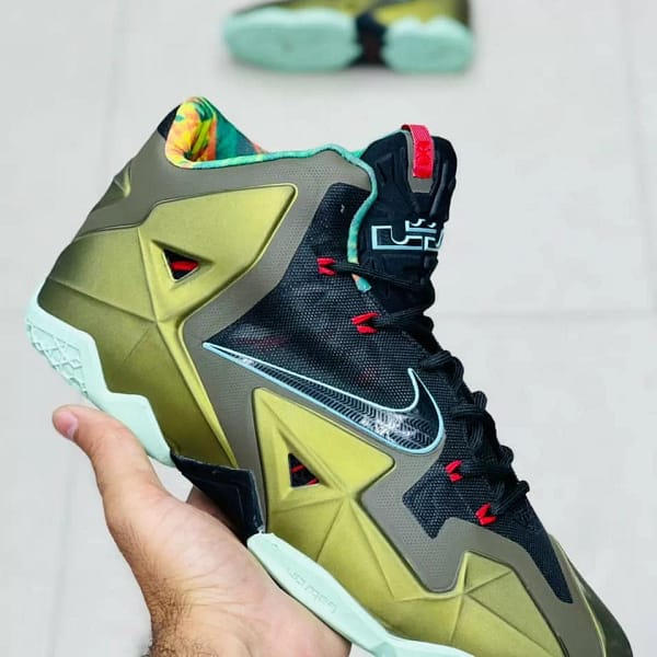 Lebron 11 Premium basketball Sneakers for men