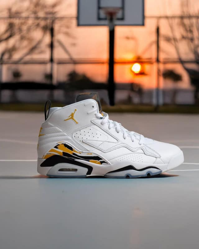 white and yellow jordan 7