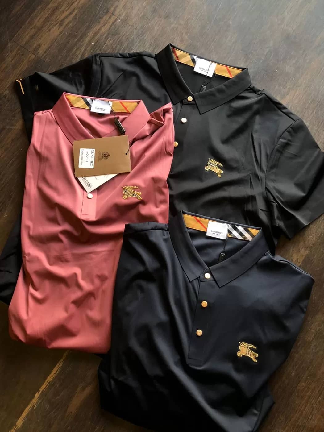 Burberry polo shirt gold sales