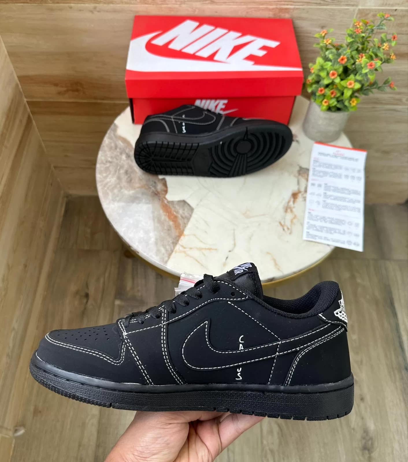 Sepatu Nike Jordan Jordan One Sneakers Sepatu Air Nike Air Jordan